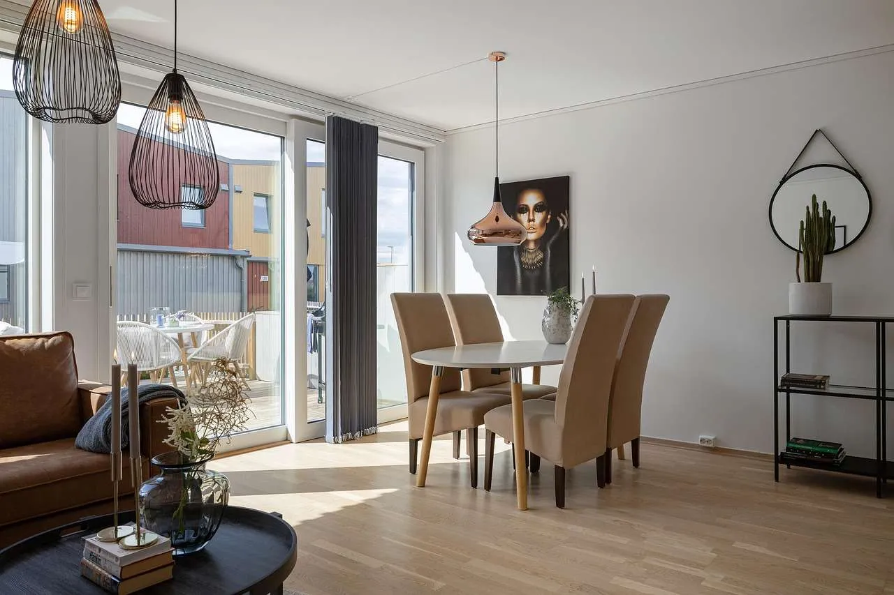 Home Window Repair Guide: Fix, Seal, Save